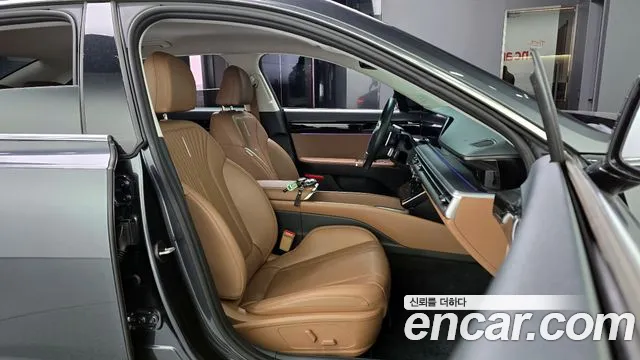 Hyundai Grandeur GN7 — Фото автомобиля 10