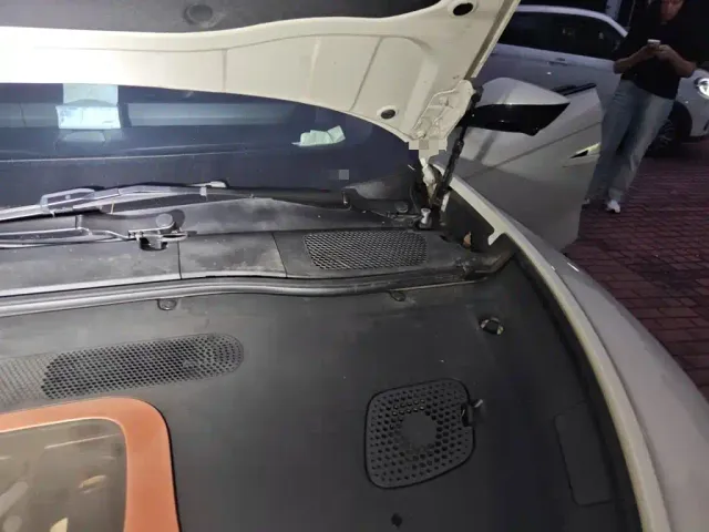 IM Motors L7 — Фото автомобиля 21