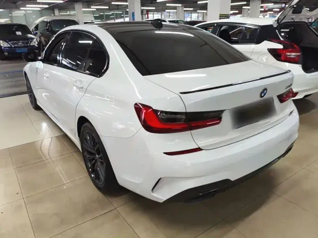 BMW 3 Series — Фото автомобиля 4