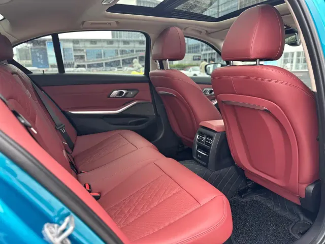 BMW 3 Series — Фото автомобиля 13