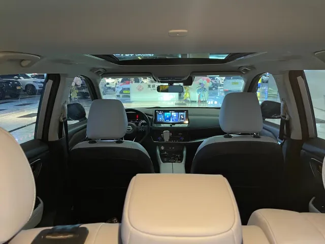 Nissan X-Trail — Фото автомобиля 18