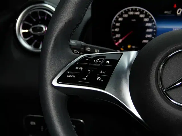 Mercedes-Benz GLB-Class — Фото автомобиля 29