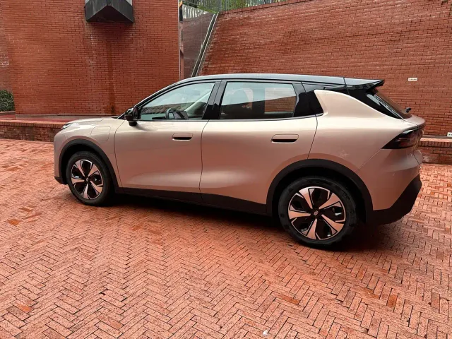 Changan Qiyuan Q05 — Фото автомобиля 9
