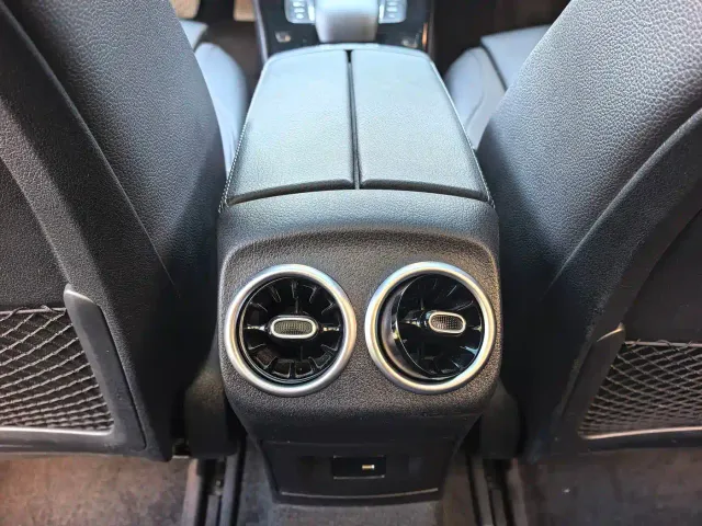 Mercedes-Benz A-Class — Фото автомобиля 12