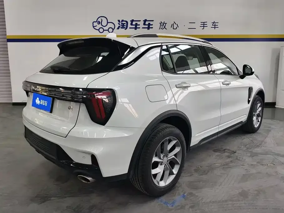 Lynk & Co Lynk & Co 01 2023 2.0TD 2WD Asian Games Edition — Фото автомобиля 3