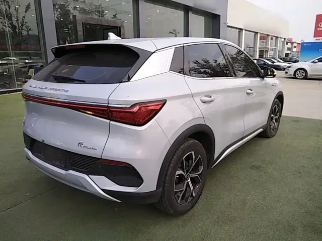 BYD Yuan PLUS — Фото автомобиля 6