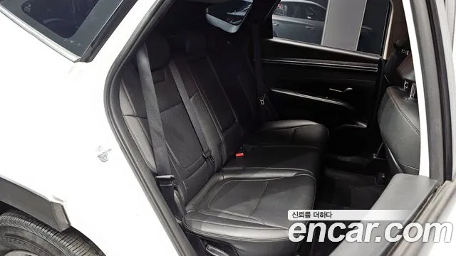 Hyundai Tucson Tucson (NX4) Бензин 1.6 Turbo 4WD — Фото автомобиля 12