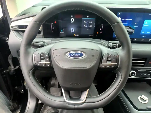 Ford Edge — Фото автомобиля 10
