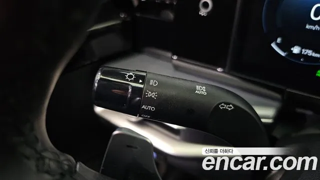 Hyundai Grandeur Grandeur (GN7) 2.5 Бензин 2WD — Фото автомобиля 30