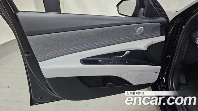 Hyundai AVANTE Avante (CN7) — Фото автомобиля 24