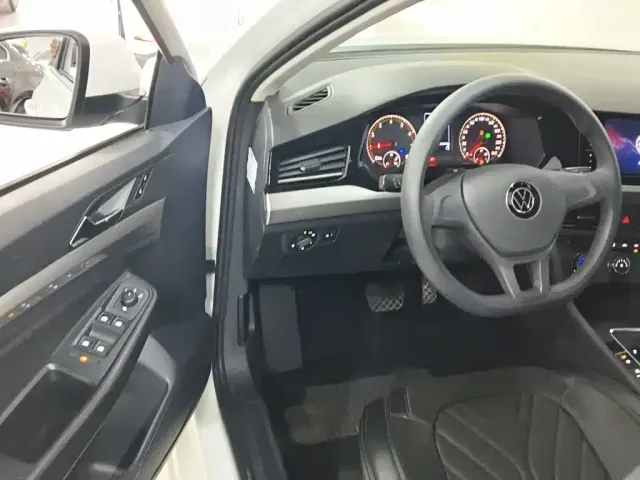 Volkswagen Bora — Фото автомобиля 11