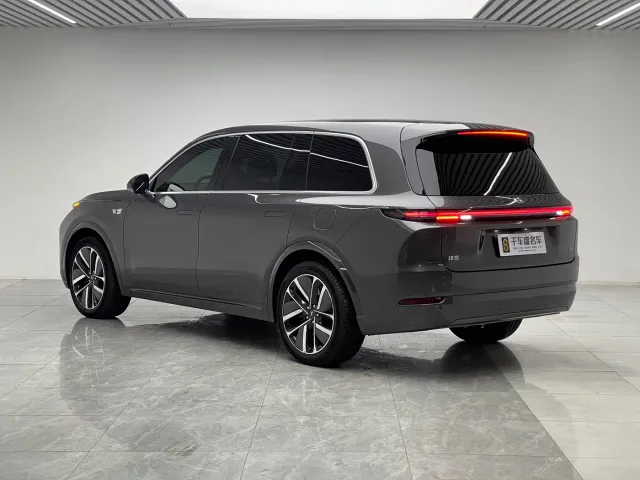 Li Auto L9 — Фото автомобиля 4