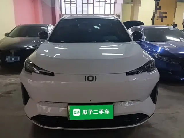 Changan Qiyuan Q05 — Фото автомобиля 2