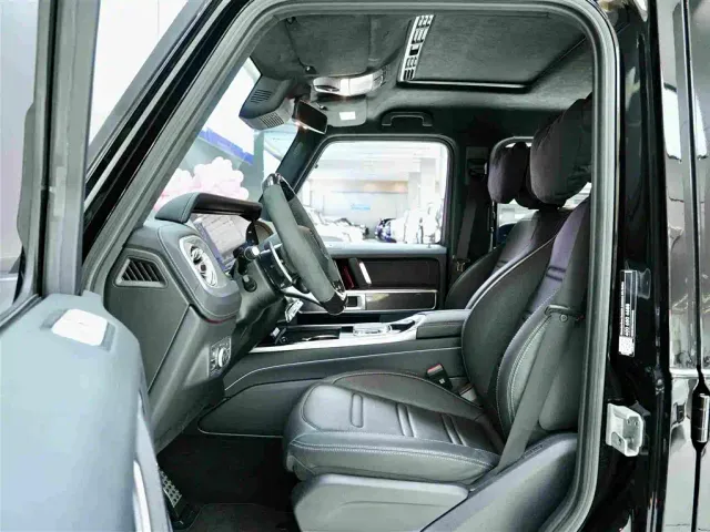 Mercedes-Benz G-Class — Фото автомобиля 11
