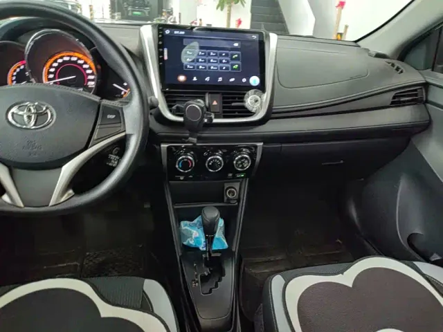 Toyota YARiS L Zhi Xuan — Фото автомобиля 12