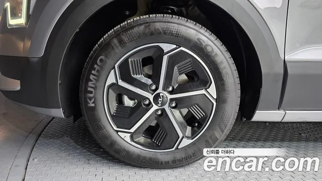 Kia Niro The All New — Фото автомобиля 5