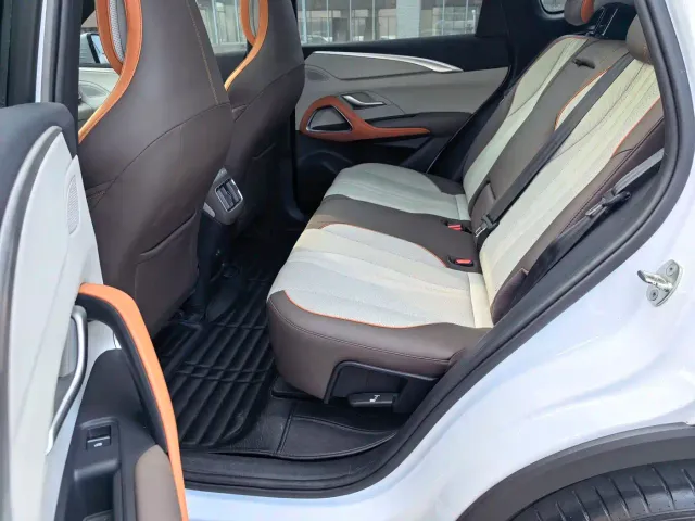 BYD Song Pro — Фото автомобиля 11