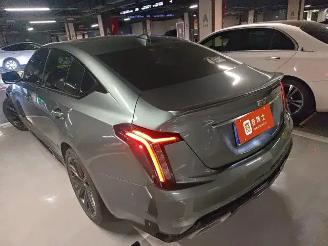 Cadillac Cadillac CT5 2022 28T Platinum Edition — Фото автомобиля 3