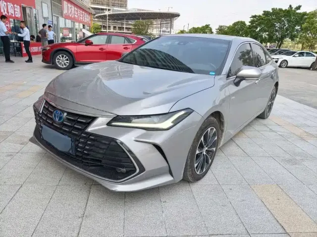Фотография автомобиля — Toyota Avalon