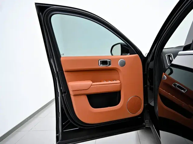 Li Auto L7 — Фото автомобиля 21