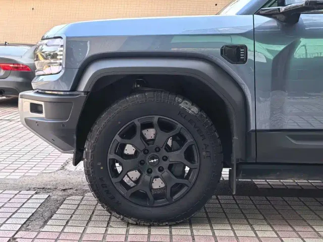 BYD FangChengBao Leopard 5 — Фото автомобиля 7