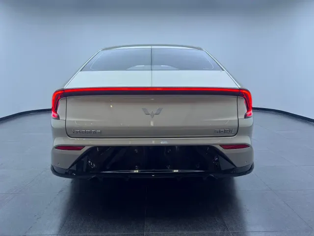 Wuling Starlight — Фото автомобиля 5