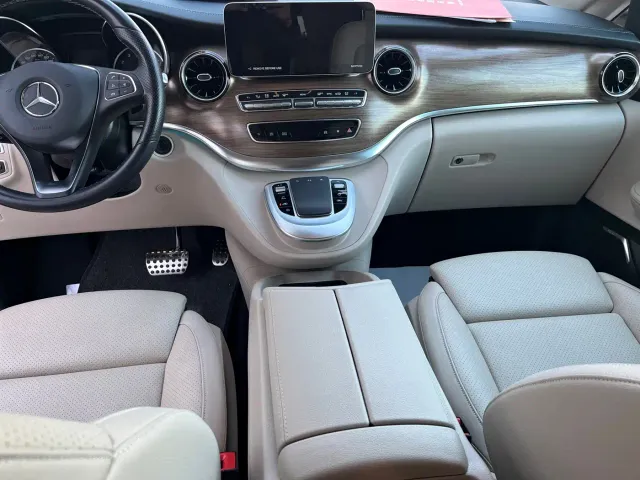 Mercedes-Benz V-Class — Фото автомобиля 22
