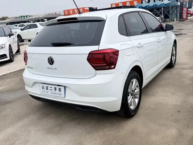 Volkswagen Polo — Фото автомобиля 4