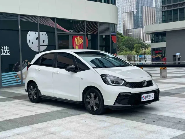 Honda Fit — Фото автомобиля 6