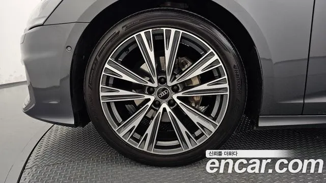 Audi A6 C8 — Фото автомобиля 5