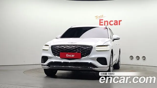 Genesis GV70 — Фото автомобиля 3