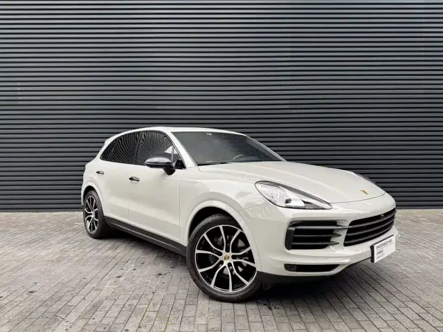 Porsche Cayenne — Фото автомобиля 2