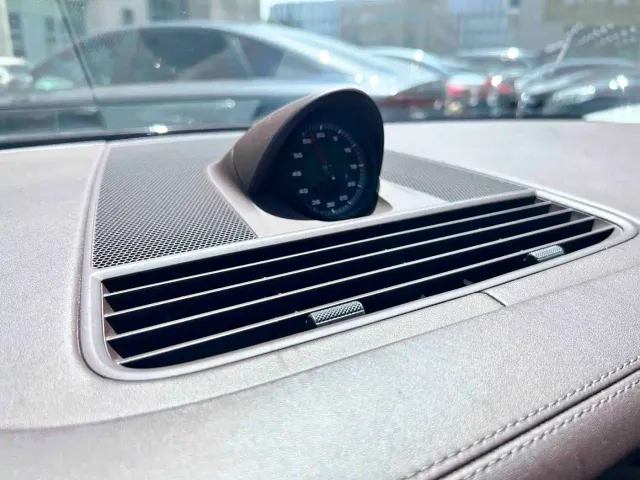 Porsche Panamera 2023 Panamera Executive Long Wheelbase 2.9T — Фото автомобиля 14