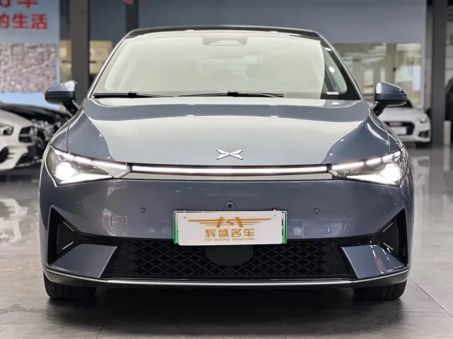 Xpeng P5 — Фото автомобиля 2