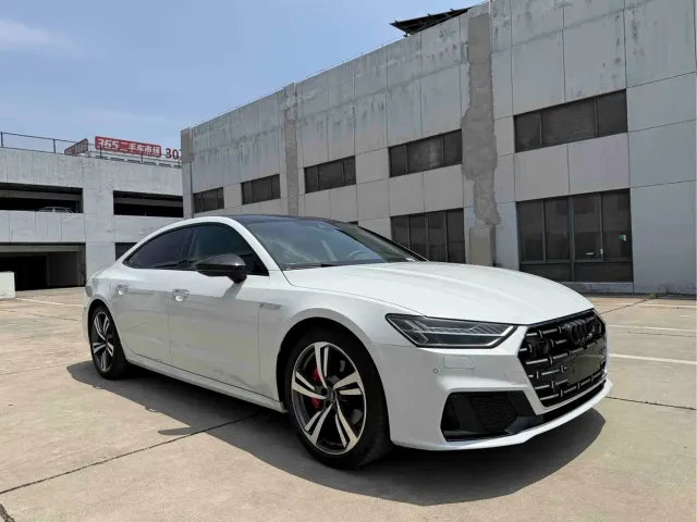 Audi A7L — Фото автомобиля 3