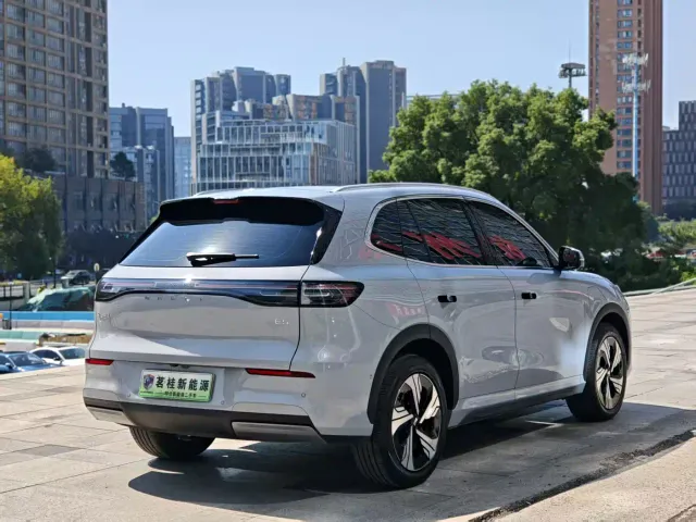 Geely Galaxy E5 — Фото автомобиля 5