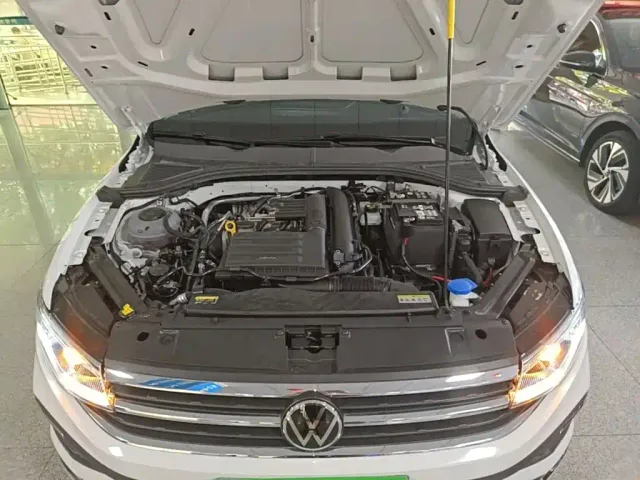 Volkswagen Bora — Фото автомобиля 19