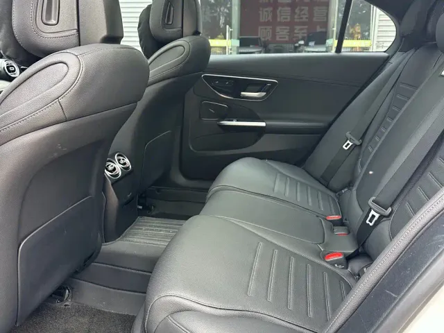 Mercedes-Benz C-Class — Фото автомобиля 5
