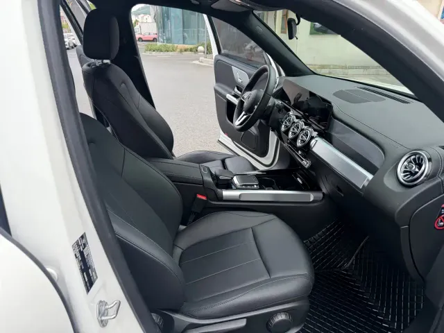 Mercedes-Benz GLB-Class — Фото автомобиля 13