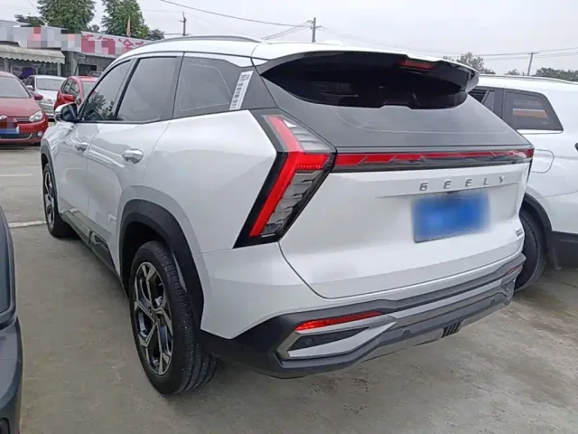 Geely Boyue L — Фото автомобиля 4