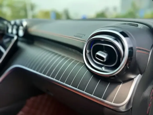 Mercedes-Benz C-Class — Фото автомобиля 21
