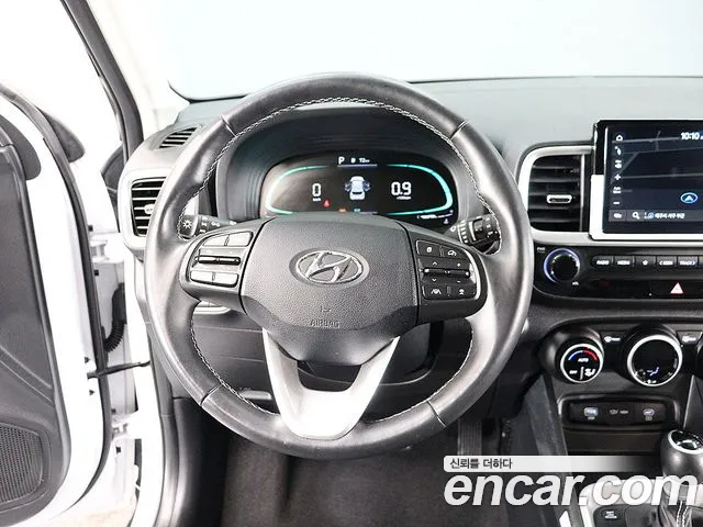 Hyundai Venue — Фото автомобиля 15