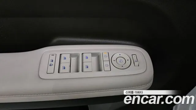 Hyundai Santafe — Фото автомобиля 24