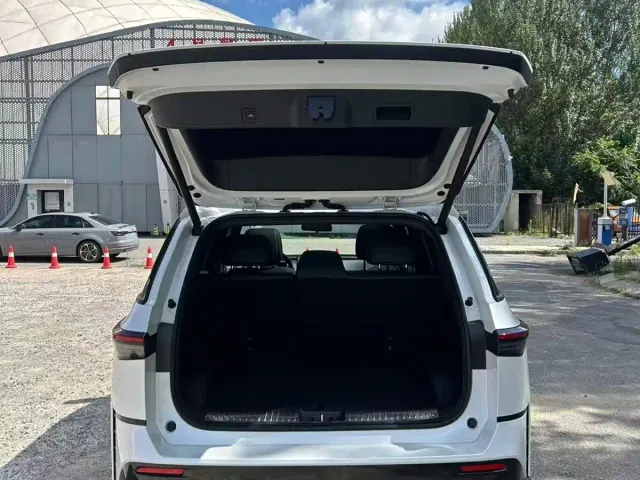 Toyota BoZhi 3X — Фото автомобиля 7