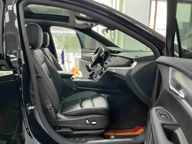 Cadillac XT5 — Фото автомобиля 12