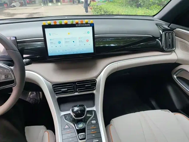 BYD Song Pro — Фото автомобиля 9