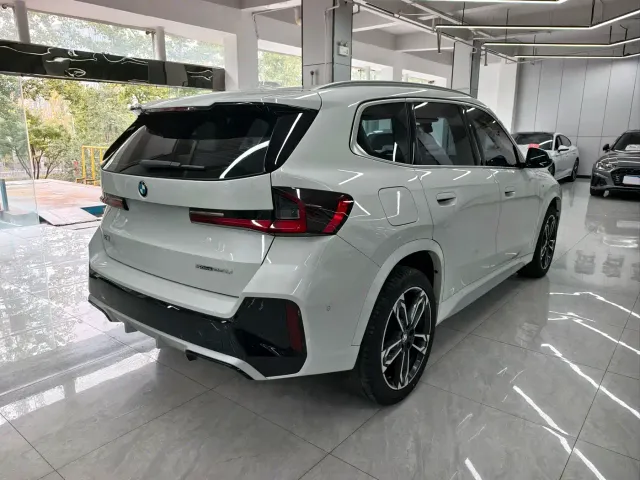 BMW X1 — Фото автомобиля 3