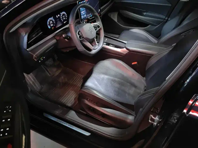 Volkswagen Passat — Фото автомобиля 9