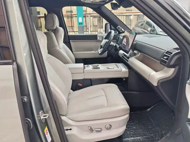 BYD FangChengBao Titanium 7 — Фото автомобиля 13