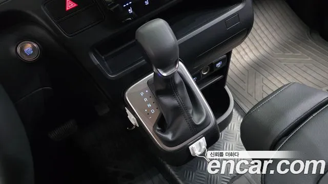 Hyundai Staria — Фото автомобиля 9